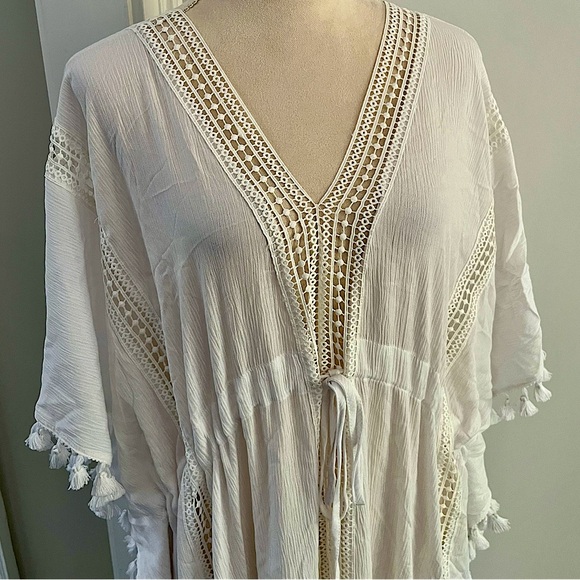 Michael Stars Farrah Caftan Maxi Dress in White - Picture 9 of 16